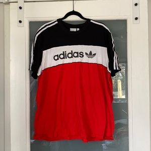 Adidas tee